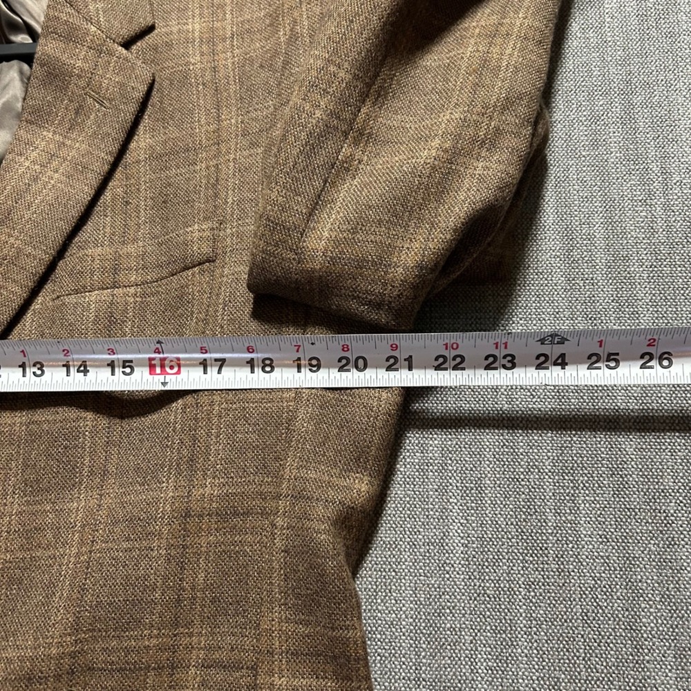Jos A Bank Mens 42S Brown Plaid 100% Wool 2 Button Sport Coat Blazer 42 Short - Picture 6 of 7